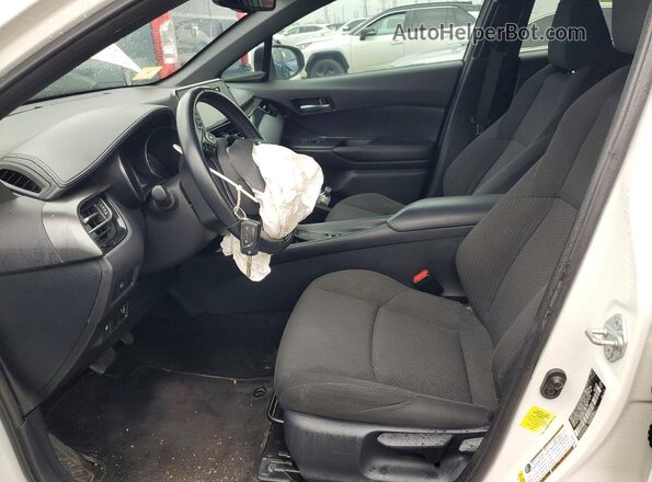 NMTKHMBX4JR051730 2018 TOYOTA C-HR White Widok wnętrza z przodu