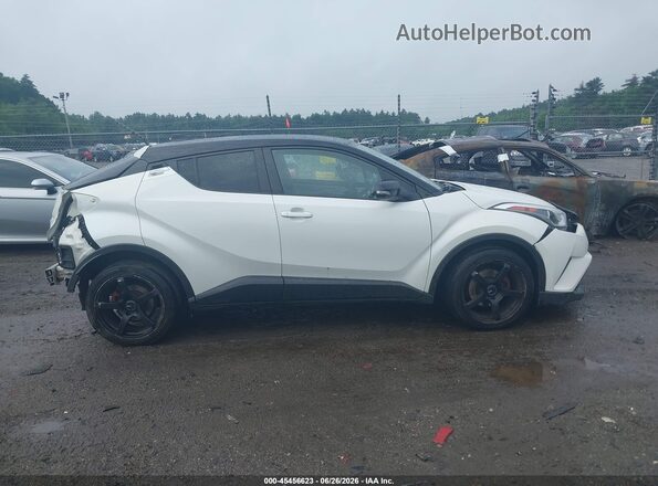 NMTKHMBX4JR054465 2018 TOYOTA C-HR White Rear interior view