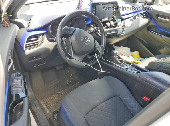 NMTKHMBX5LR118144 2020 TOYOTA C-HR White Dashboard view