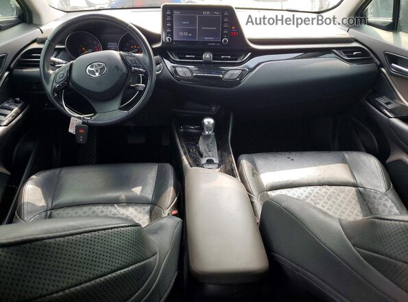 NMTKHMBX5MR138654 2021 TOYOTA C-HR White 