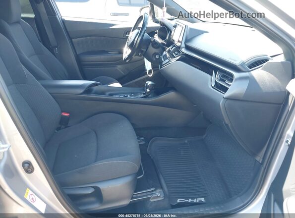 NMTKHMBX6JR028787 2018 TOYOTA C-HR Gray Widok wnętrza z przodu