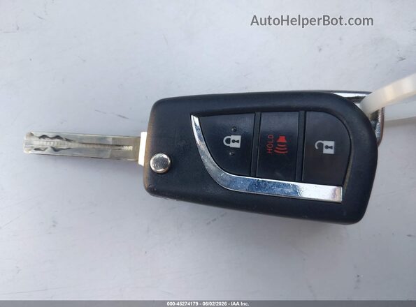 NMTKHMBX6JR034170 2018 TOYOTA C-HR Red Вид панелі приладів