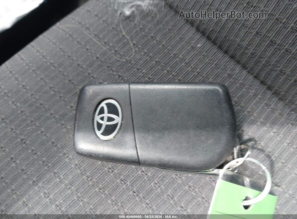 NMTKHMBX7KR077756 2019 TOYOTA C-HR Silver Widok deski rozdzielczej