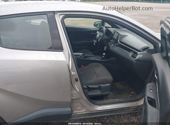 NMTKHMBX9JR045888 2018 TOYOTA C-HR Серебряный 