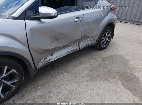 NMTKHMBXXJR023866 2018 TOYOTA C-HR Silver სალონის 360-გრადუსიანი ხედი