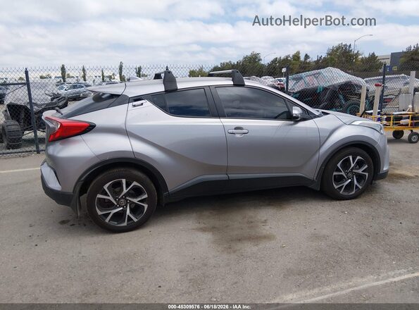 NMTKHMBXXJR023866 2018 TOYOTA C-HR Silver 