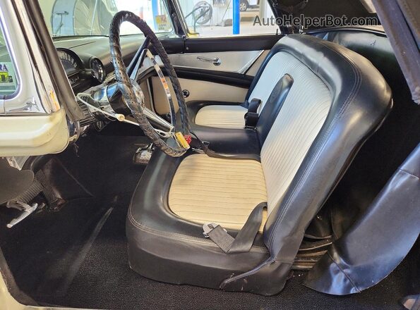 P6FH197400 1956 FORD THUNDERBIRD White Widok wnętrza z przodu