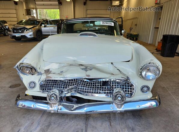 P6FH197400 1956 FORD THUNDERBIRD White Widok z przodu
