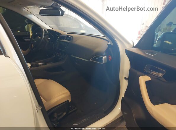 SADCJ2BN1HA491204 2017 JAGUAR F-PACE White Սալոնի դիմացի տեսք