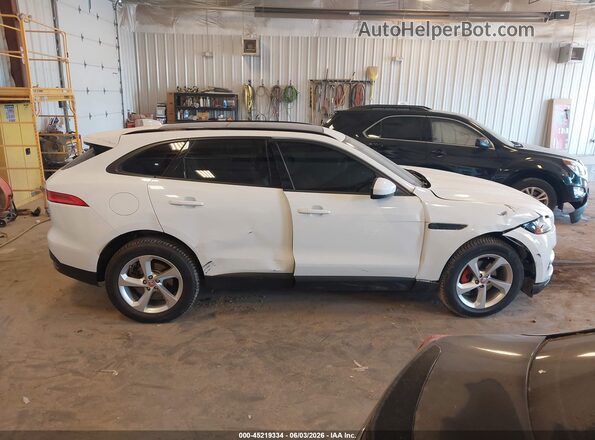 SADCJ2BN1HA491204 2017 JAGUAR F-PACE White Սալոնի հետևի տեսք