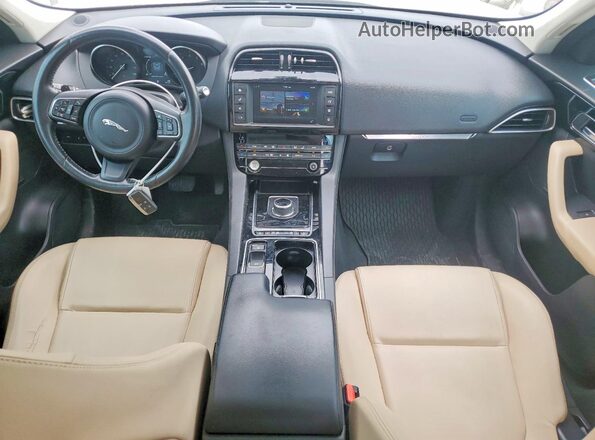 SADCJ2EV5JA243619 2018 JAGUAR F-PACE Белый Вид панели приборов