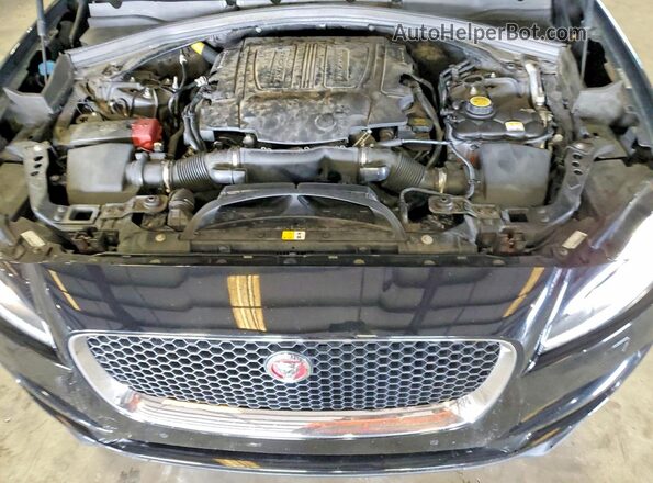 SADCJ2EV9JA271293 2018 JAGUAR F-PACE Black უკანა სალონის ხედი