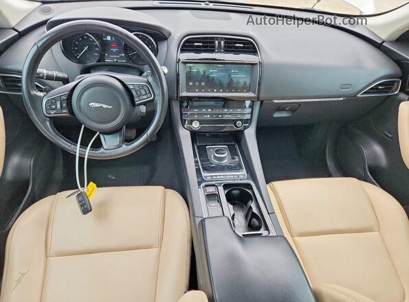 SADCJ2FX8LA618194 2020 JAGUAR F-PACE White 