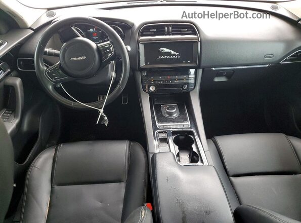SADCJ2FXXKA397017 2019 JAGUAR F-PACE White წინა პანელის ხედი