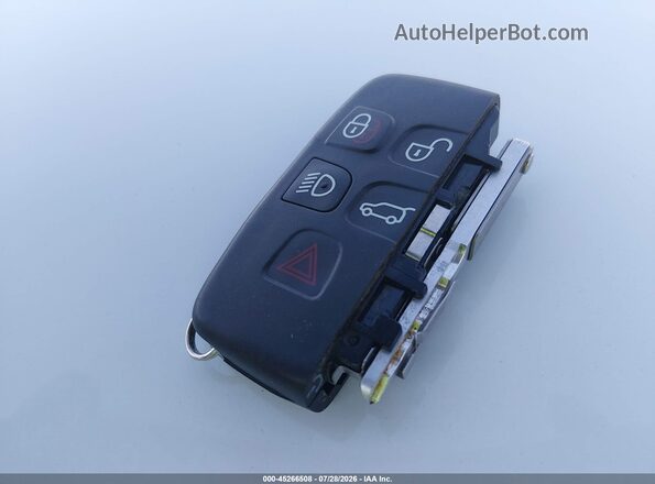 SADCJ2GX7JA235679 2018 JAGUAR F-PACE White Dashboard view