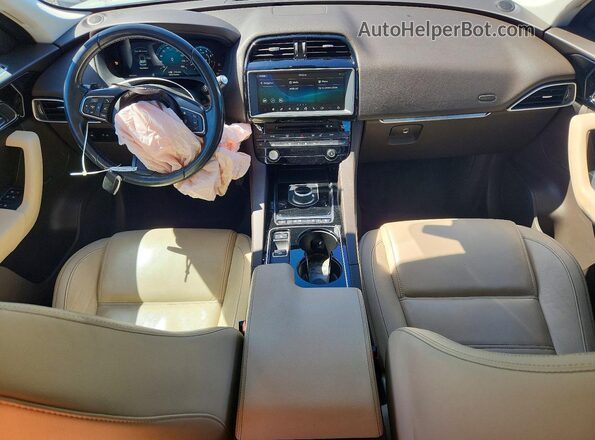 SADCK2BV5HA884779 2017 JAGUAR F-PACE White Առջևի վահանակի տեսք
