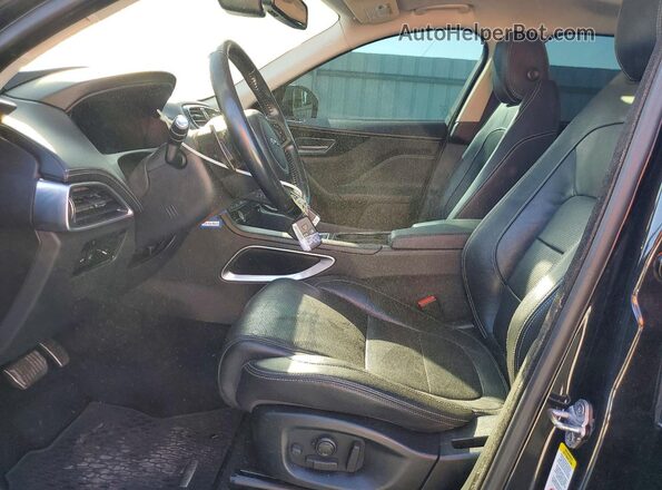 SADCL2BV3HA097715 2017 JAGUAR F-PACE Black Widok wnętrza z przodu