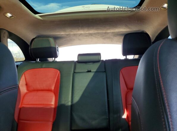 SADCL2FX1LA652097 2020 JAGUAR F-PACE White Widok tylnych siedzeń