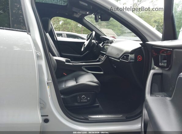SADCL2GX5JA287225 2018 JAGUAR F-PACE White Вид салону спереду