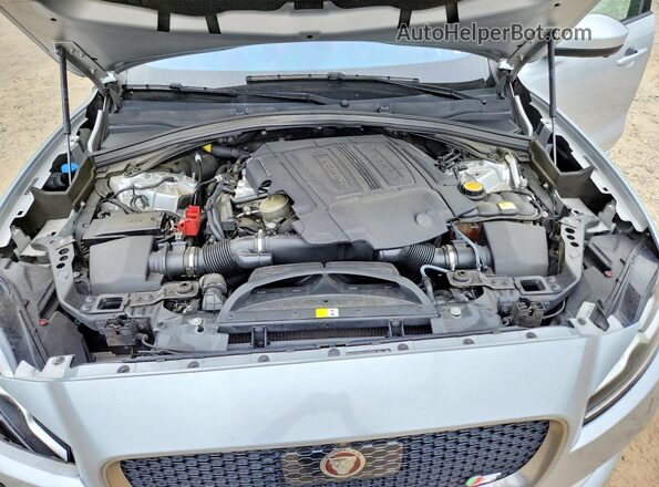 SADCM2FV2JA240229 2018 JAGUAR F-PACE Silver Engine compartment view