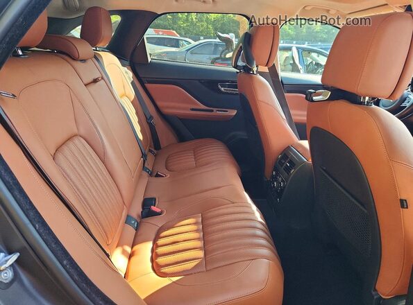 SADCN2GX6KA616509 2019 JAGUAR F-PACE Белый 