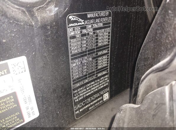 SADCT2EX2RA740084 2024 JAGUAR F-PACE Black Engine compartment view