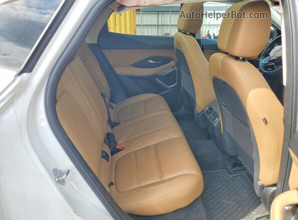 SADFP2FX5N1029408 2022 JAGUAR E-PACE Белый Вид задней части салона