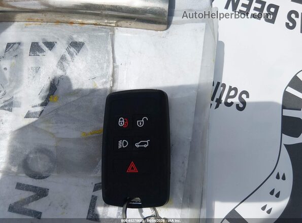 SADFP2FXXN1031168 2022 JAGUAR E-PACE Silver Dashboard view