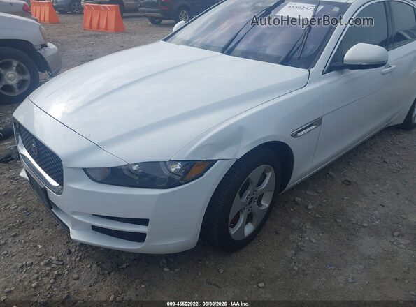 SAJAS4BN7HA976637 2017 JAGUAR XF White Widok z przodu
