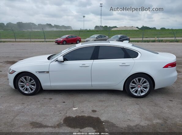 SAJBD4BV1HCY34934 2017 JAGUAR XF White სალონის 360-გრადუსიანი ხედი