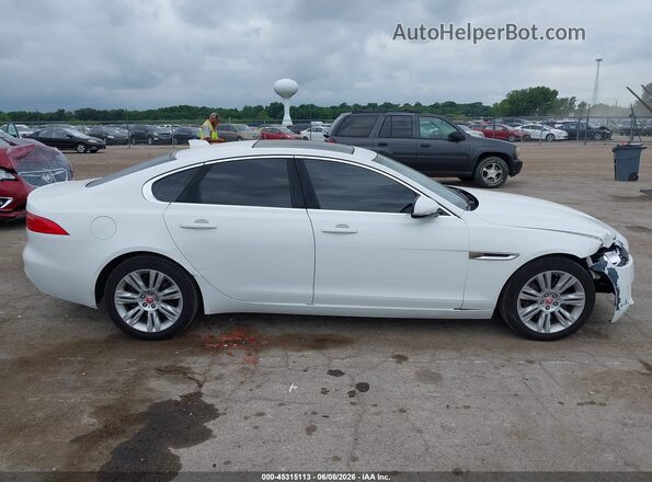 SAJBD4BV1HCY34934 2017 JAGUAR XF White უკანა სალონის ხედი