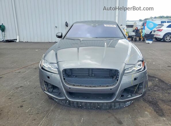 SAJBD4BV7HCY33335 2017 JAGUAR XF Gray Widok z przodu