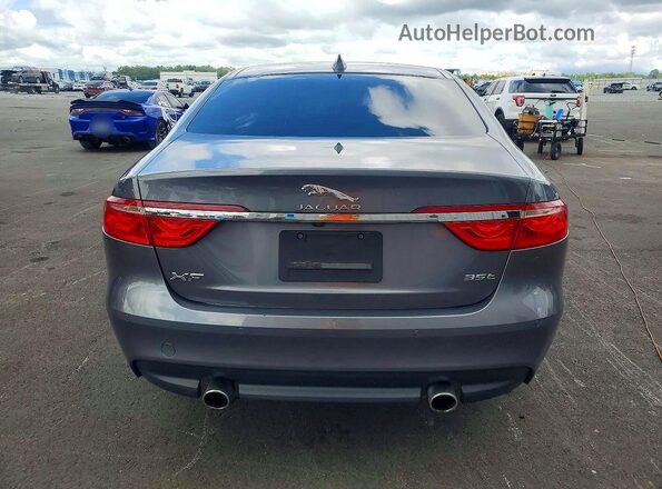 SAJBD4BV7HCY33335 2017 JAGUAR XF Gray Widok z tyłu