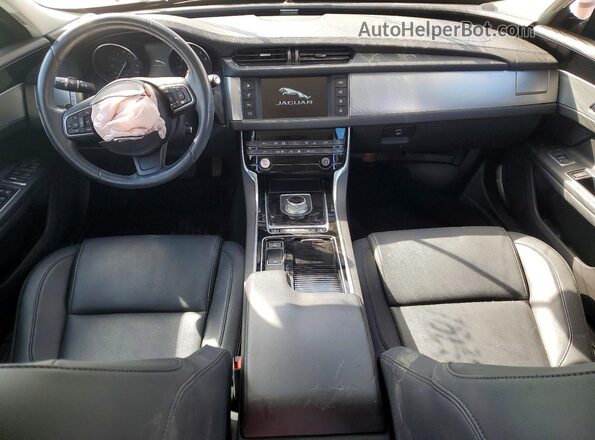 SAJBD4BV9GCY13294 2016 JAGUAR XF Белый Вид панели приборов