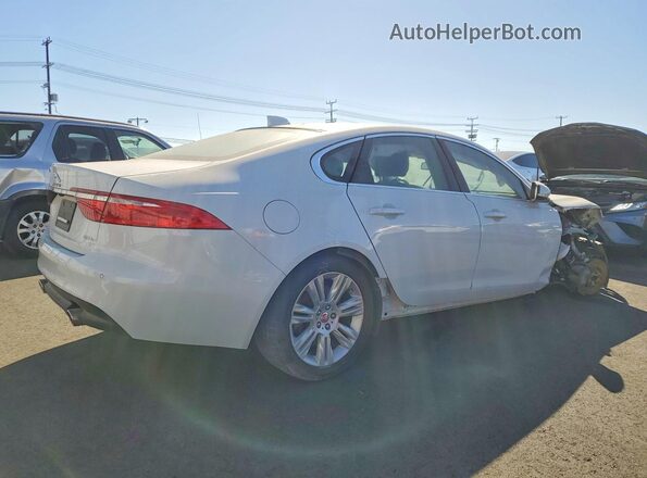 SAJBD4BV9GCY13294 2016 JAGUAR XF Белый Задняя правая четверть