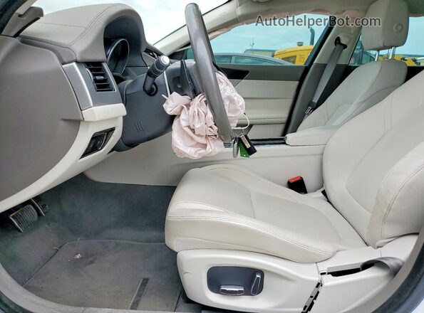 SAJBD4FX7LCY83172 2020 JAGUAR XF Белый Вид салона спереди