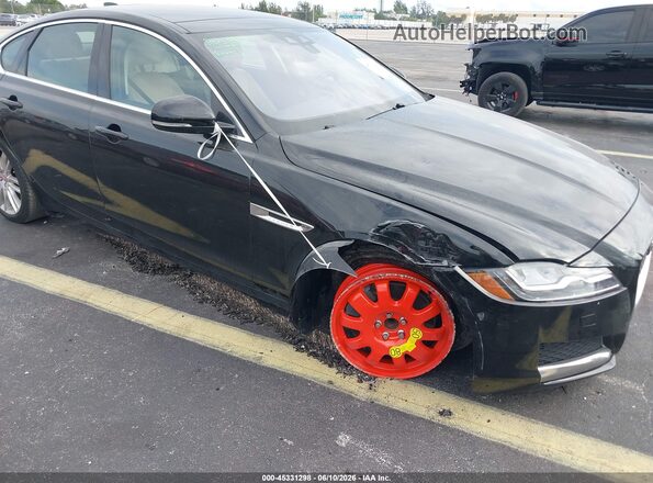 SAJBE4BV7GCY09211 2016 JAGUAR XF Черный Вид спереди