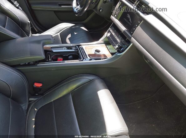 SAJBG4BV5GCY10500 2016 JAGUAR XF Red Սալոնի դիմացի տեսք