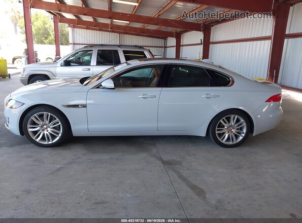 SAJBH4EV6JCY53260 2018 JAGUAR XF White Widok wnętrza 360 stopni