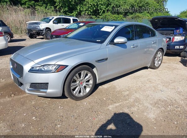 SAJBJ4BV0HCY29717 2017 JAGUAR XF Silver 