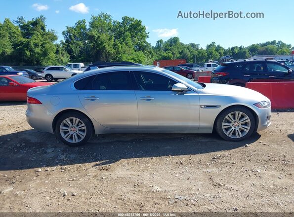 SAJBJ4BV0HCY29717 2017 JAGUAR XF Silver 