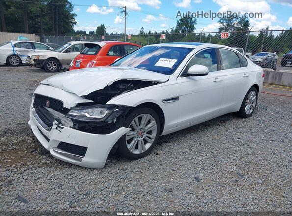 SAJBK4BV3GCY22028 2016 JAGUAR XF Белый Передняя левая четверть