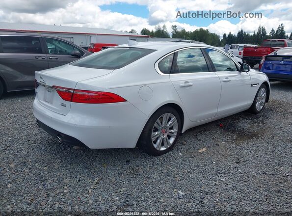SAJBK4BV3GCY22028 2016 JAGUAR XF Белый Задняя правая четверть
