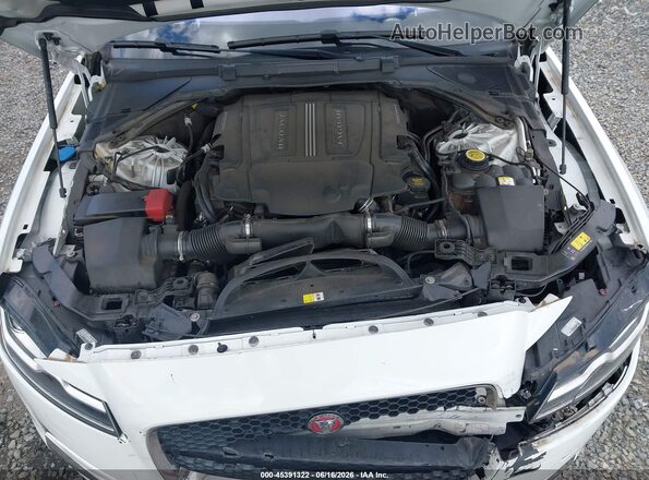 SAJBK4BV3GCY22028 2016 JAGUAR XF Белый Вид сзади