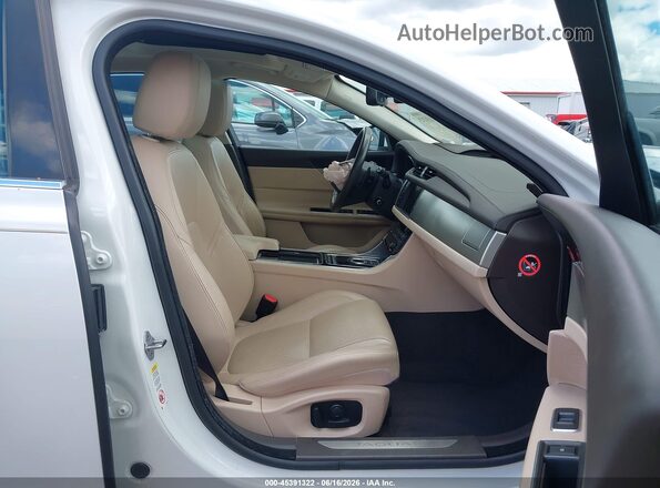 SAJBK4BV3GCY22028 2016 JAGUAR XF Белый 