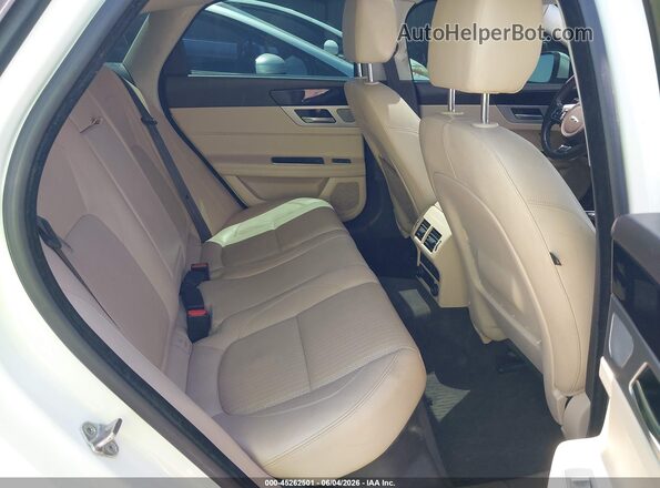 SAJBK4BV6GCY16238 2016 JAGUAR XF White VIN կոդի պիտակի տեսք