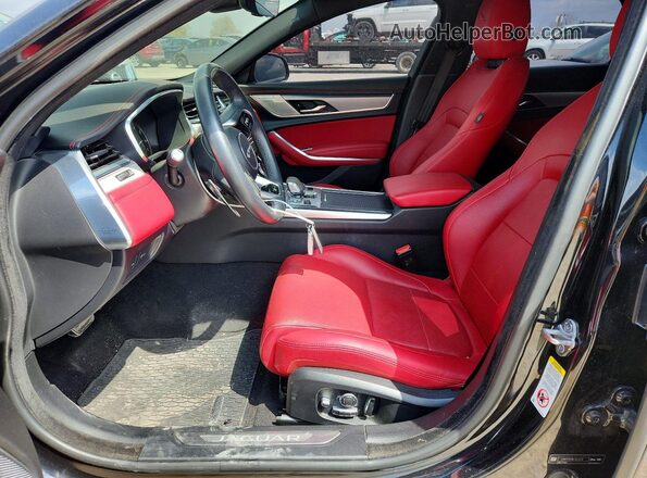 SAJBL4GX6NCY91624 2022 JAGUAR XF Black Front interior view