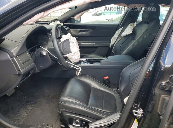 SAJBX4GX6LCY86263 2020 JAGUAR XF Black Вид салону спереду