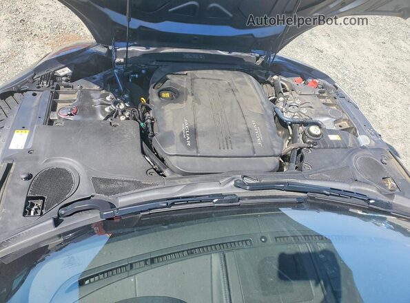 SAJDD1GX3KCK62337 2019 JAGUAR F-TYPE Gray Vista interior trasera