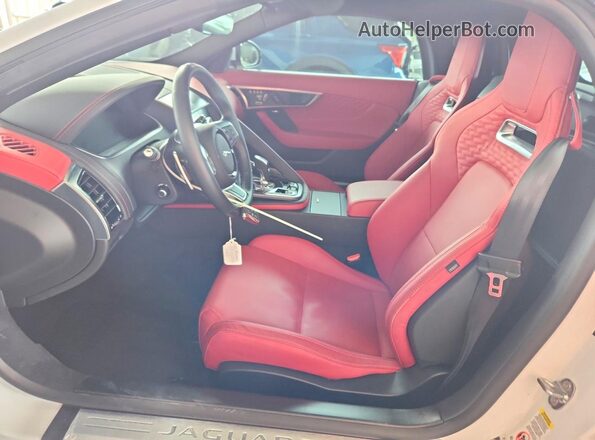 SAJDF5EE4RCK87308 2024 JAGUAR F-TYPE White Widok wnętrza z przodu